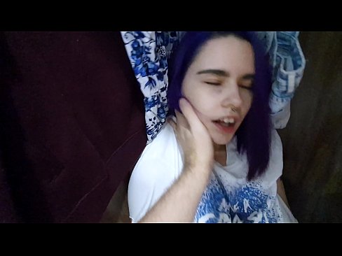 ❤️ Fûn myn suster yn 'e kast en holp har cum ☑ Porno by wy ❌