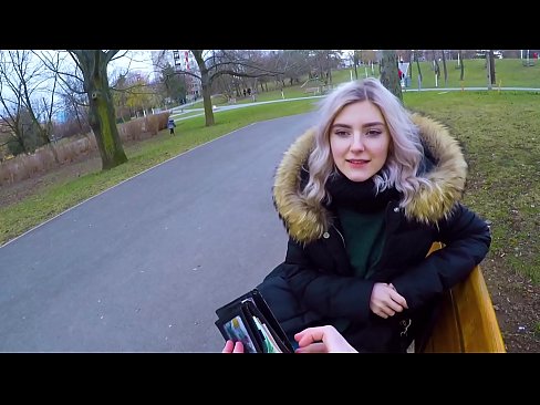 ❤️ Swallows in frjemdling syn hot cum foar jild - blowjob yn it park troch Eva Elfie ☑ Porno by wy ❌